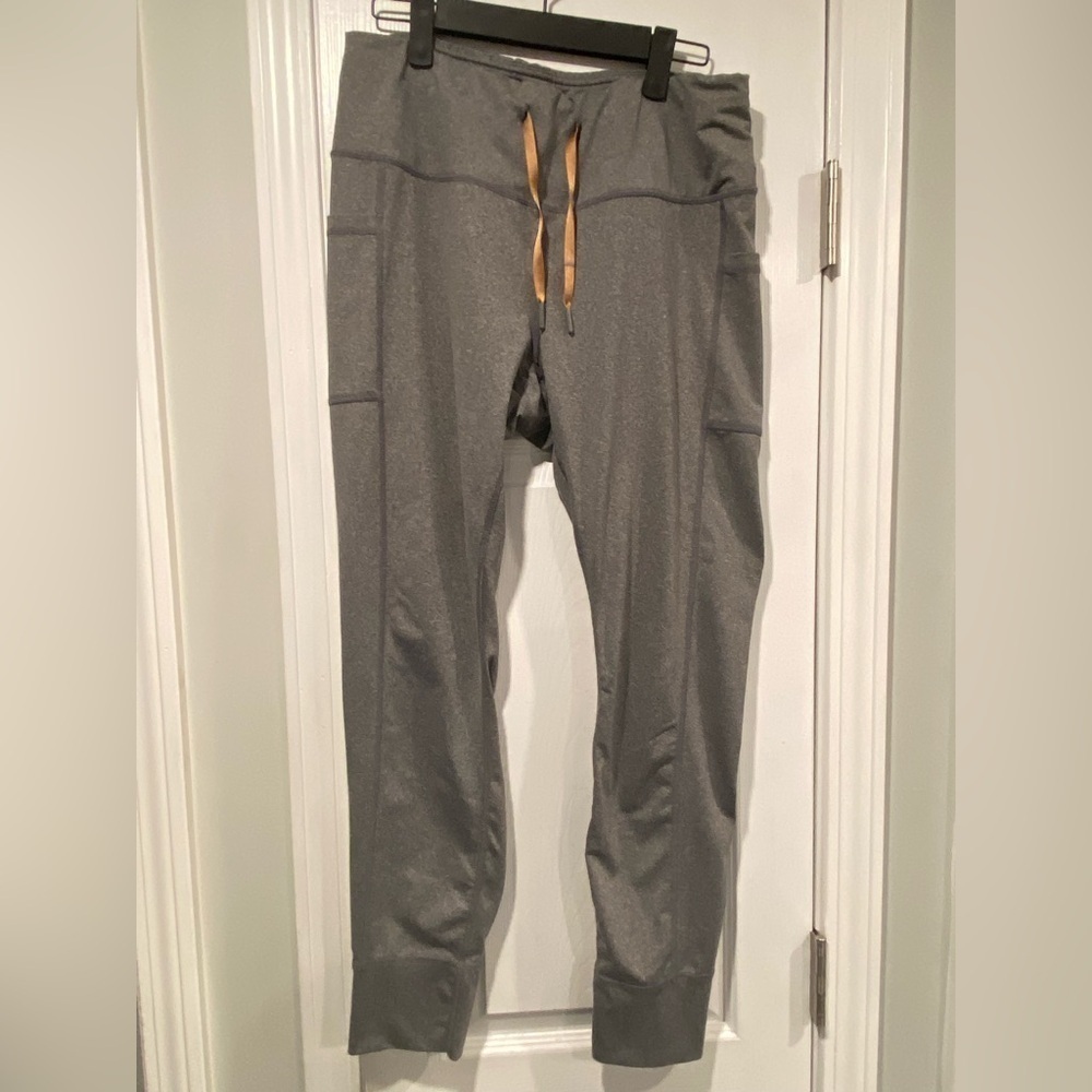 Reebok Gray Moisture Wick Stretch Joggers Elastic Drawstring Pockets Size L
